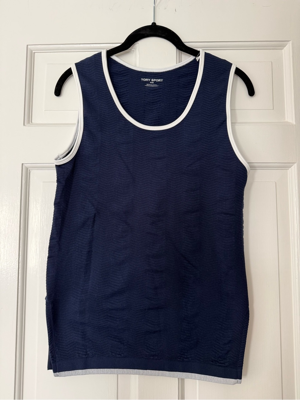 NWT Tory Sport Navy Sleeveless Knit Tank with White Trim - Picture 4 of 4